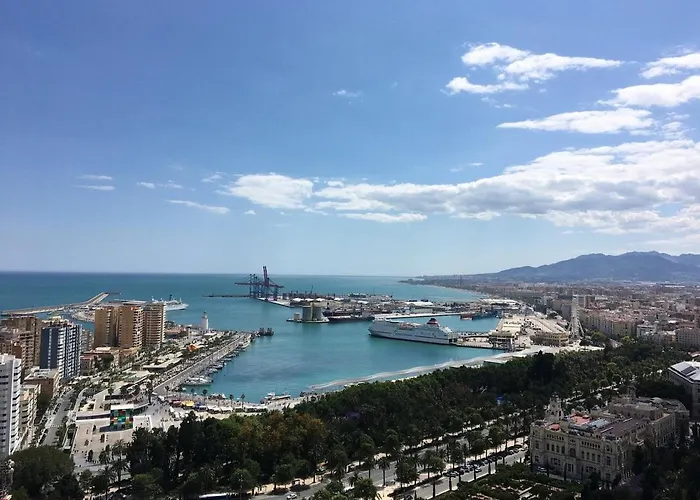 Cozy And Comfortable Μάλαγα